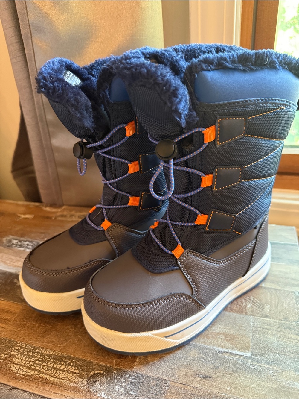 Boys snow boots